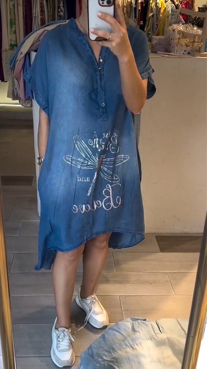 Dorte™ | Casual denim dress with V-neck and buttons, ideal for everyday style