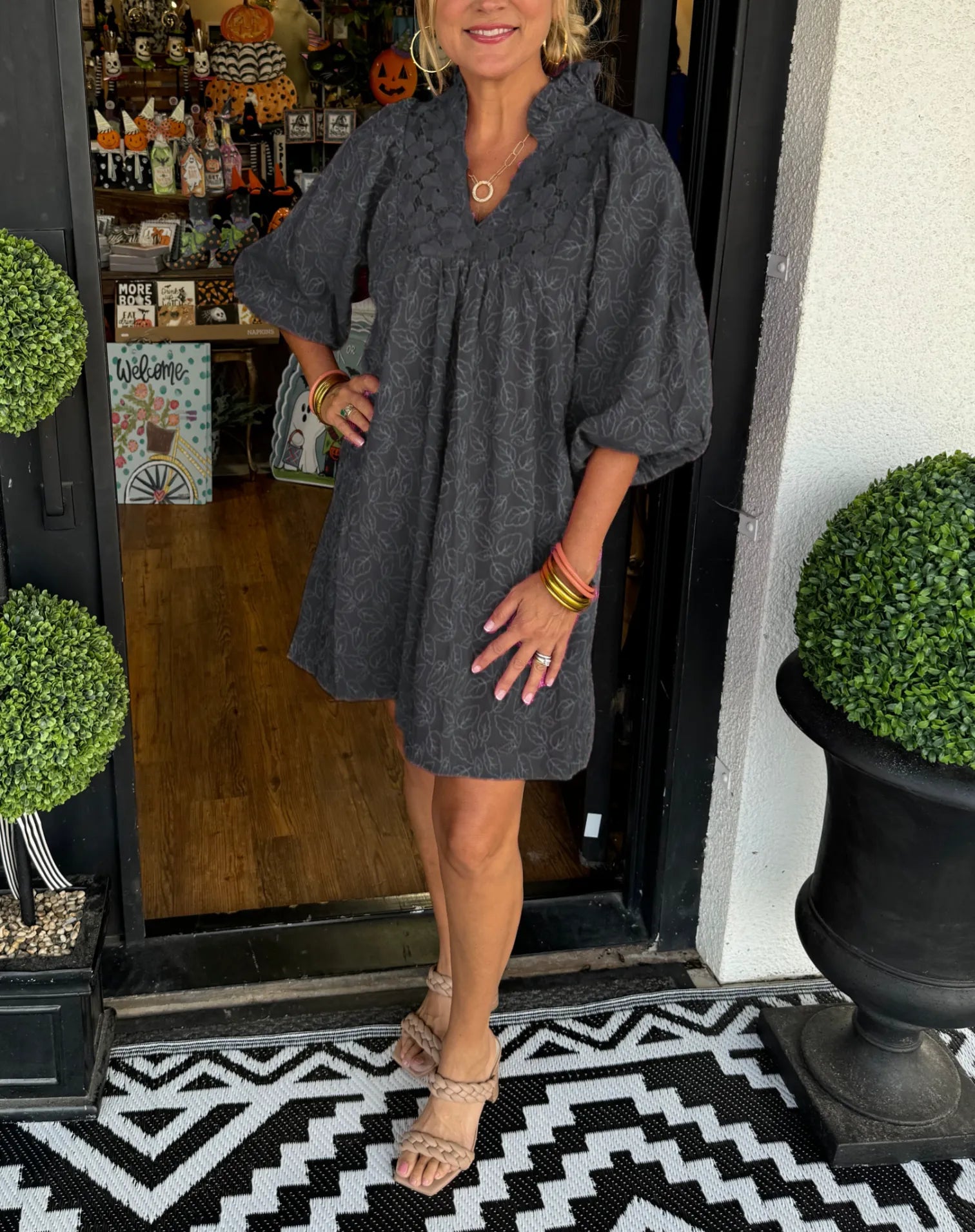 Dorte™ |Short Jacquard Dress with Puff Sleeves