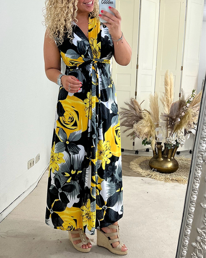 Dorte™ | Elegant sleeveless dress with pleated floral print