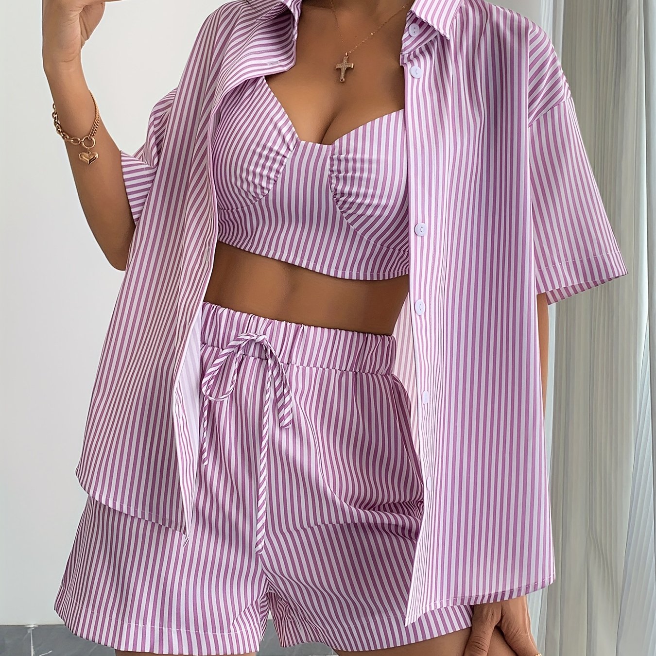 Freya™ | Stripete 3-delt Sommerset med Cami, Shorts og Skjorte