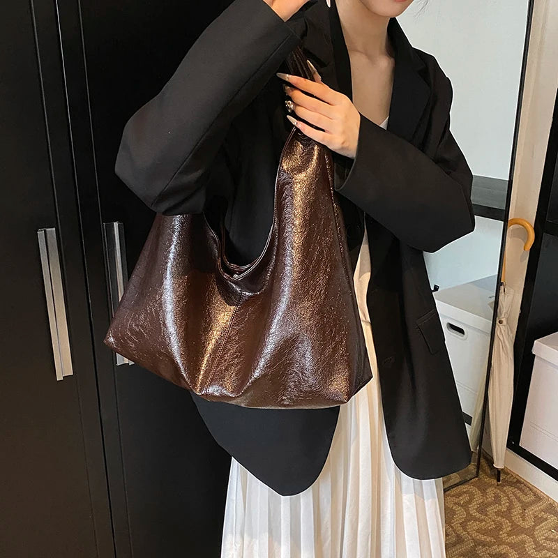 The Larg Bella Shoulder Bag