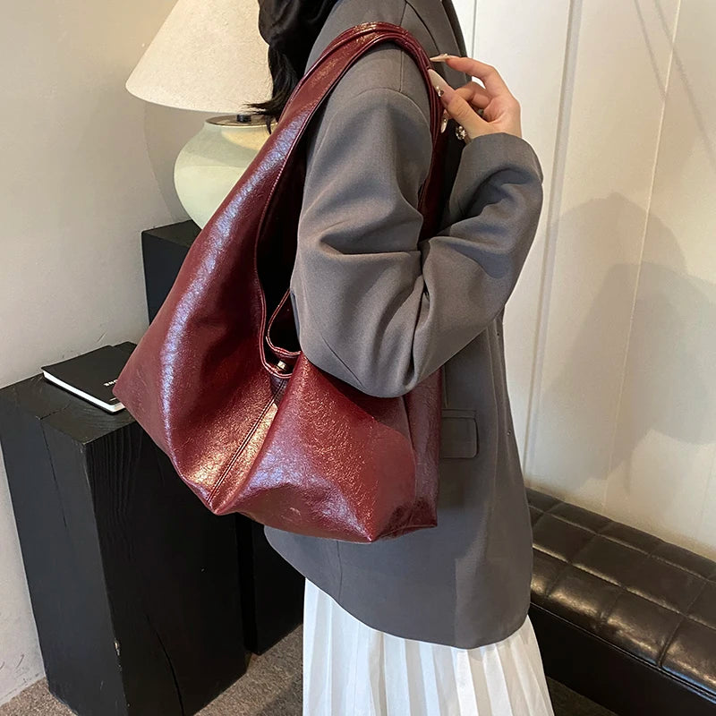 The Larg Bella Shoulder Bag