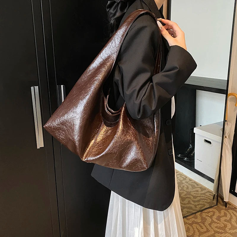 The Larg Bella Shoulder Bag