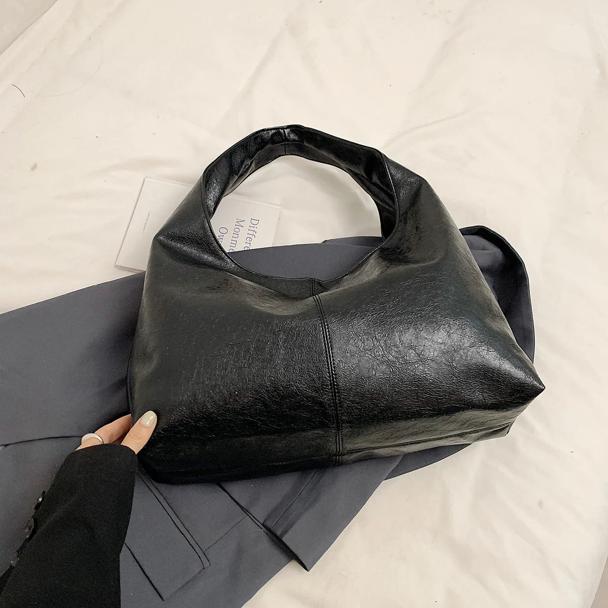 The Larg Bella Shoulder Bag