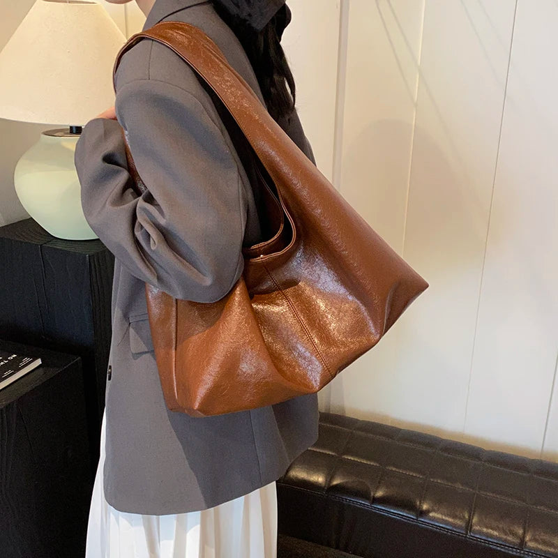 The Larg Bella Shoulder Bag