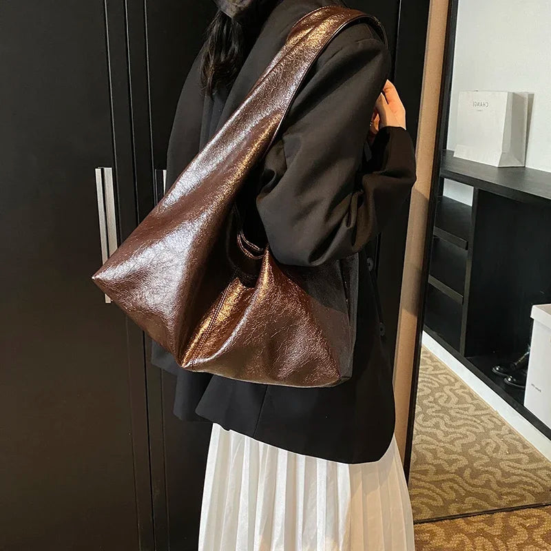 The Larg Bella Shoulder Bag