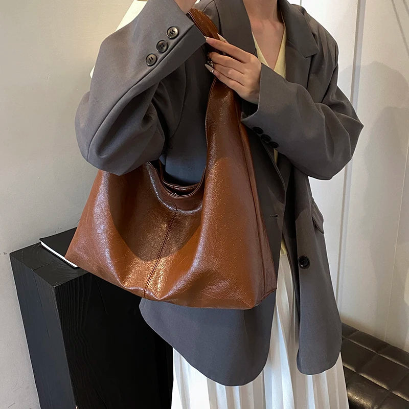 The Larg Bella Shoulder Bag