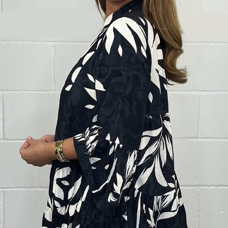 Dorte™ | Elegant Flared Sleeve V-Neck Blouse