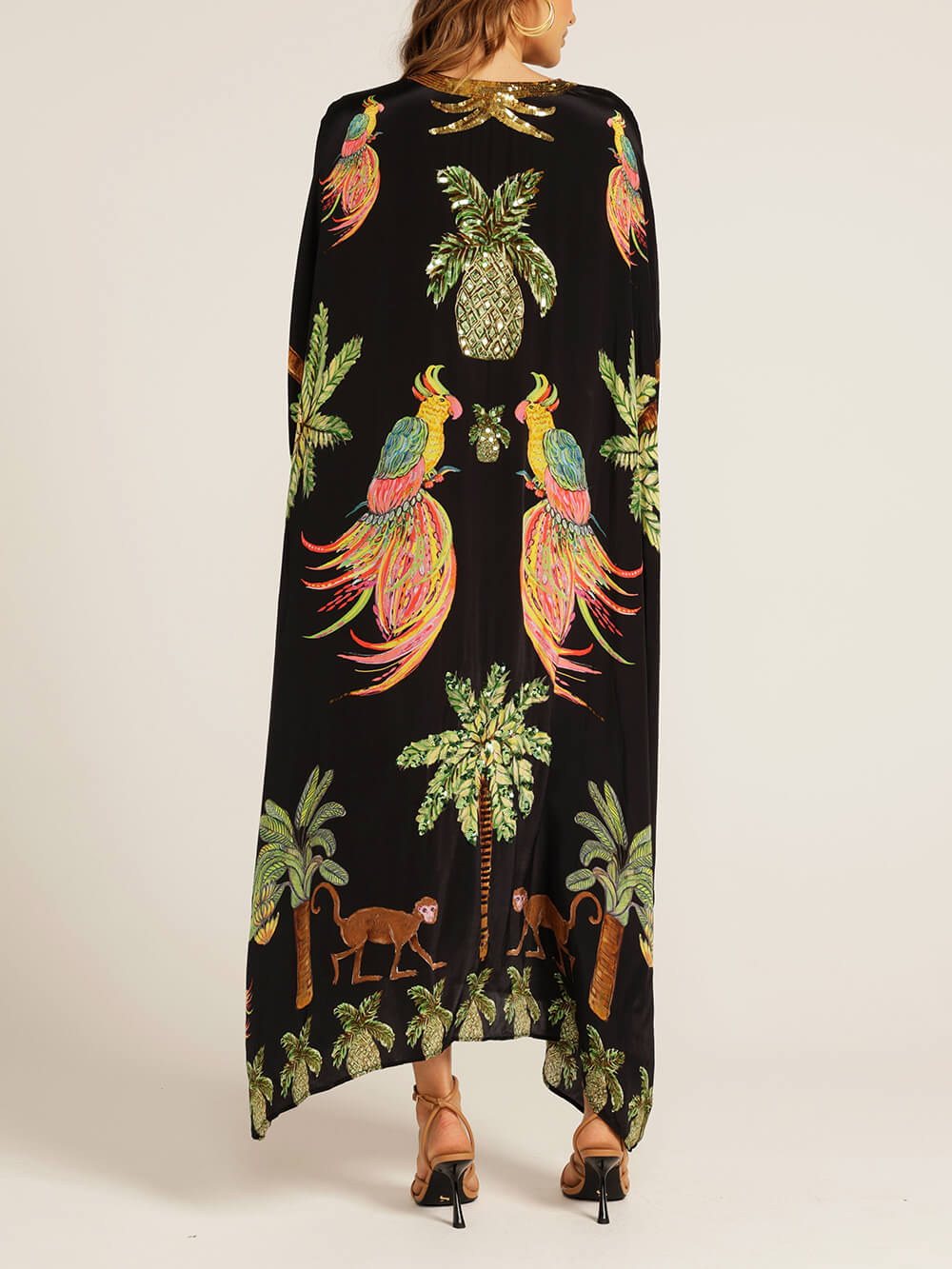 Robe unique à manches tombantes